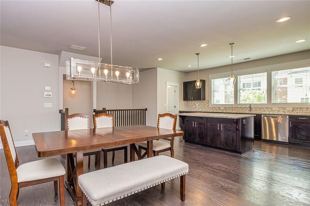 2808 White Oak Lane