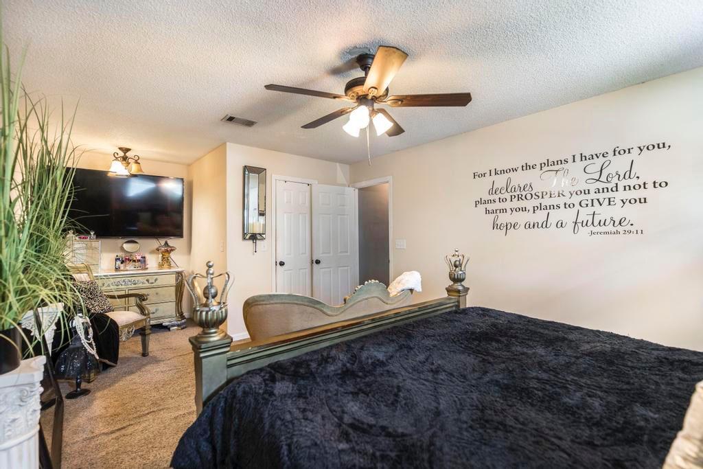 842 Will Scarlet Way