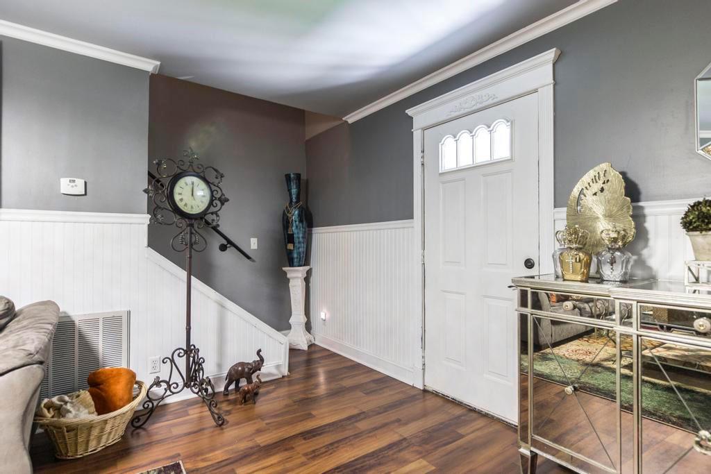 842 Will Scarlet Way
