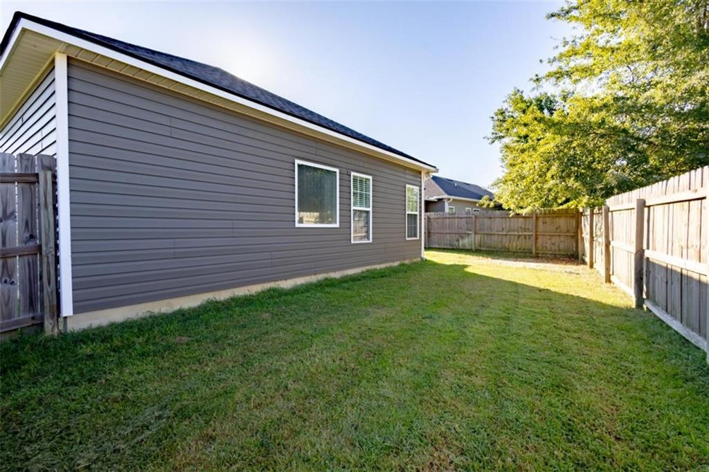 3893 Zaun Circle