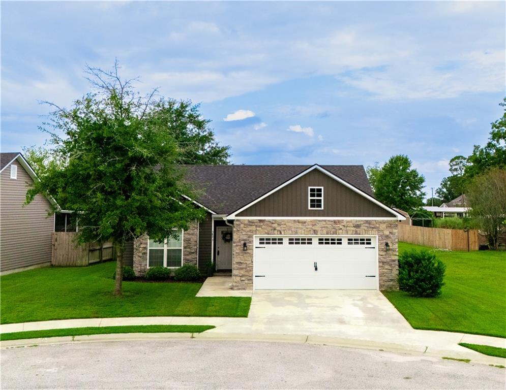 3893 Zaun Circle
