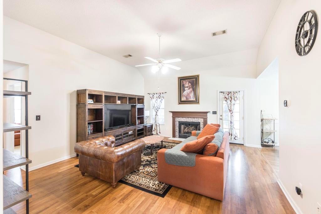 205 Woods Edge Way