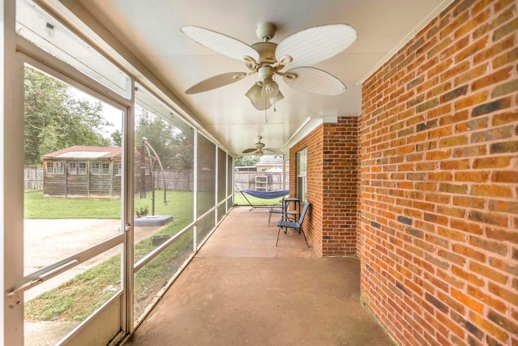 205 Woods Edge Way