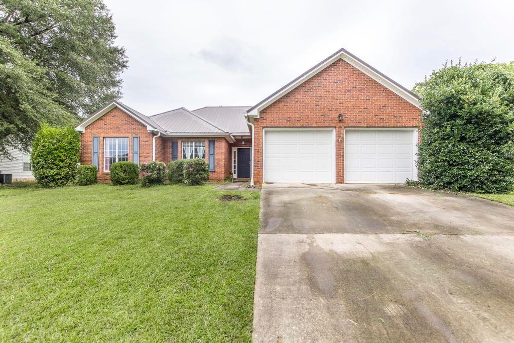 205 Woods Edge Way