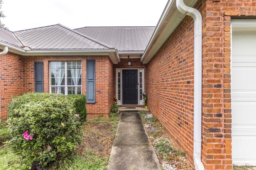 205 Woods Edge Way