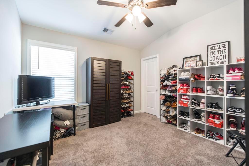 215 Golden Rod Trail