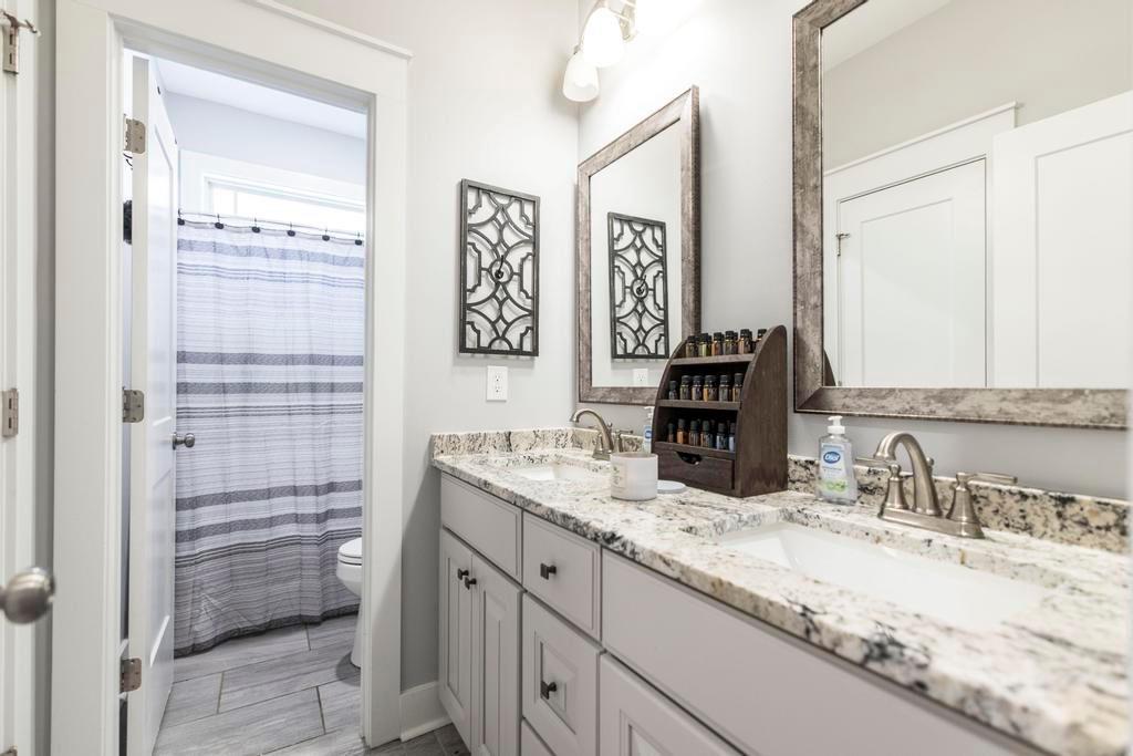 306 Rustic Live Oak Trail