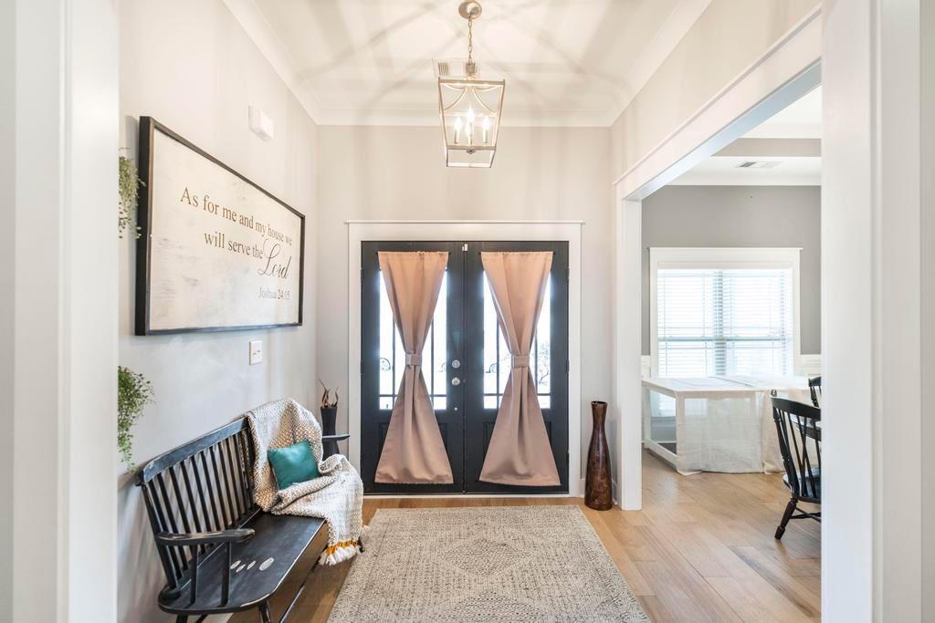 306 Rustic Live Oak Trail