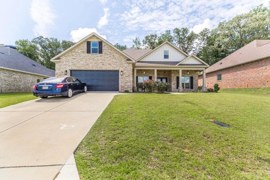 306 Rustic Live Oak Trail