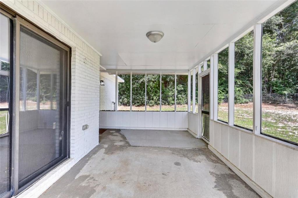 1437 Brown Road