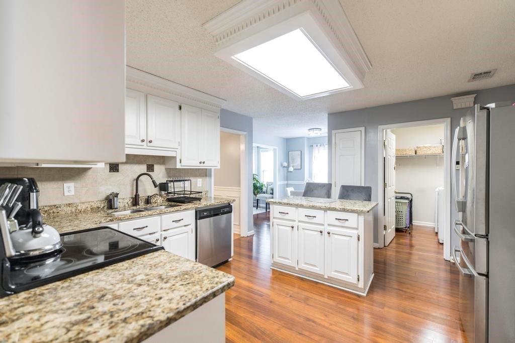 123 Galaxy Avenue