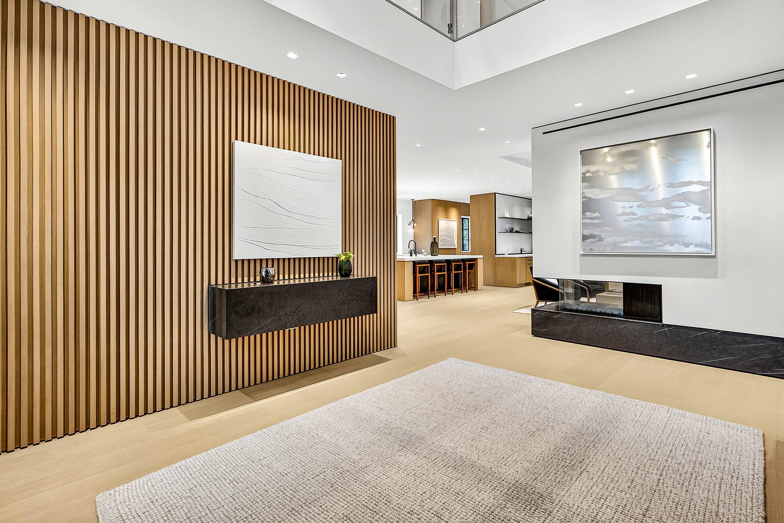 232 Seabreeze Avenue