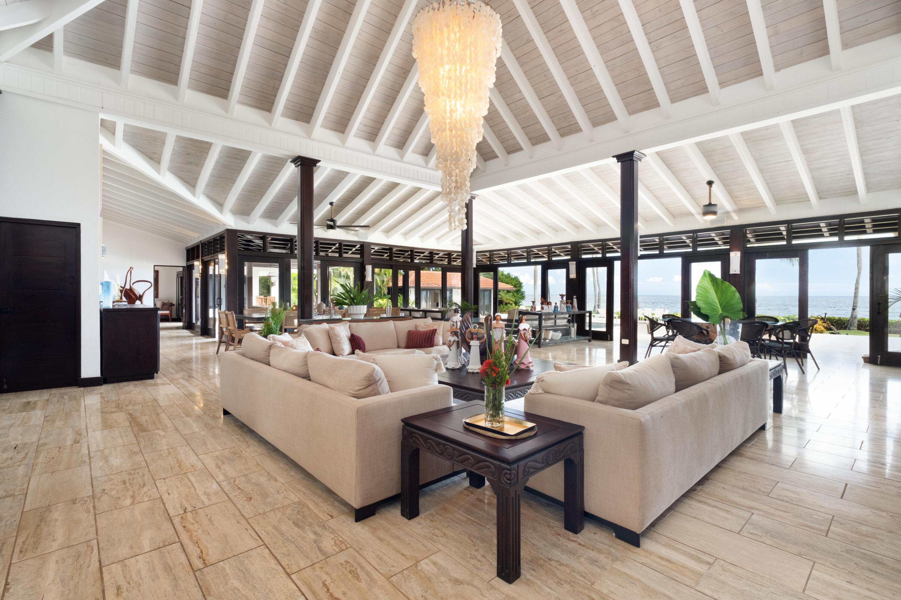 3 Costa Verde