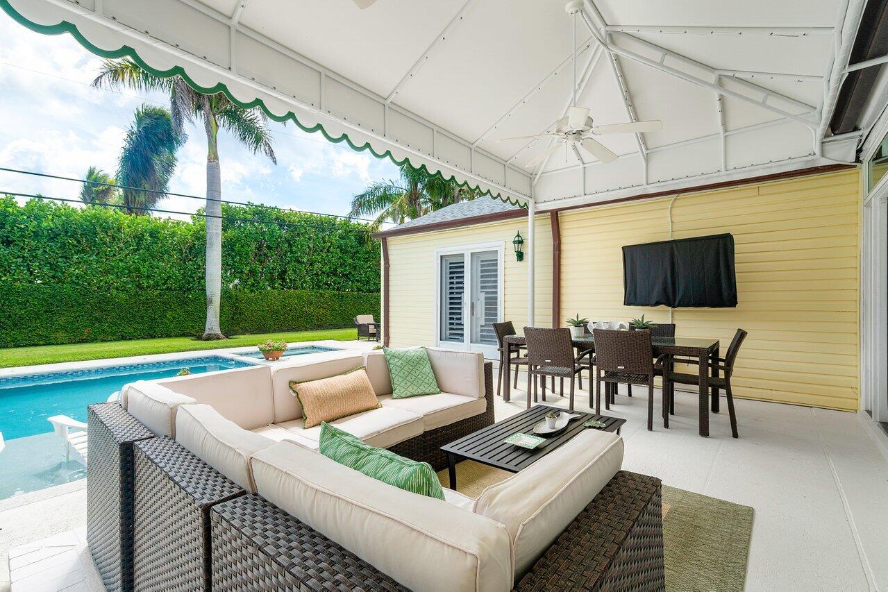 240 Miraflores Drive