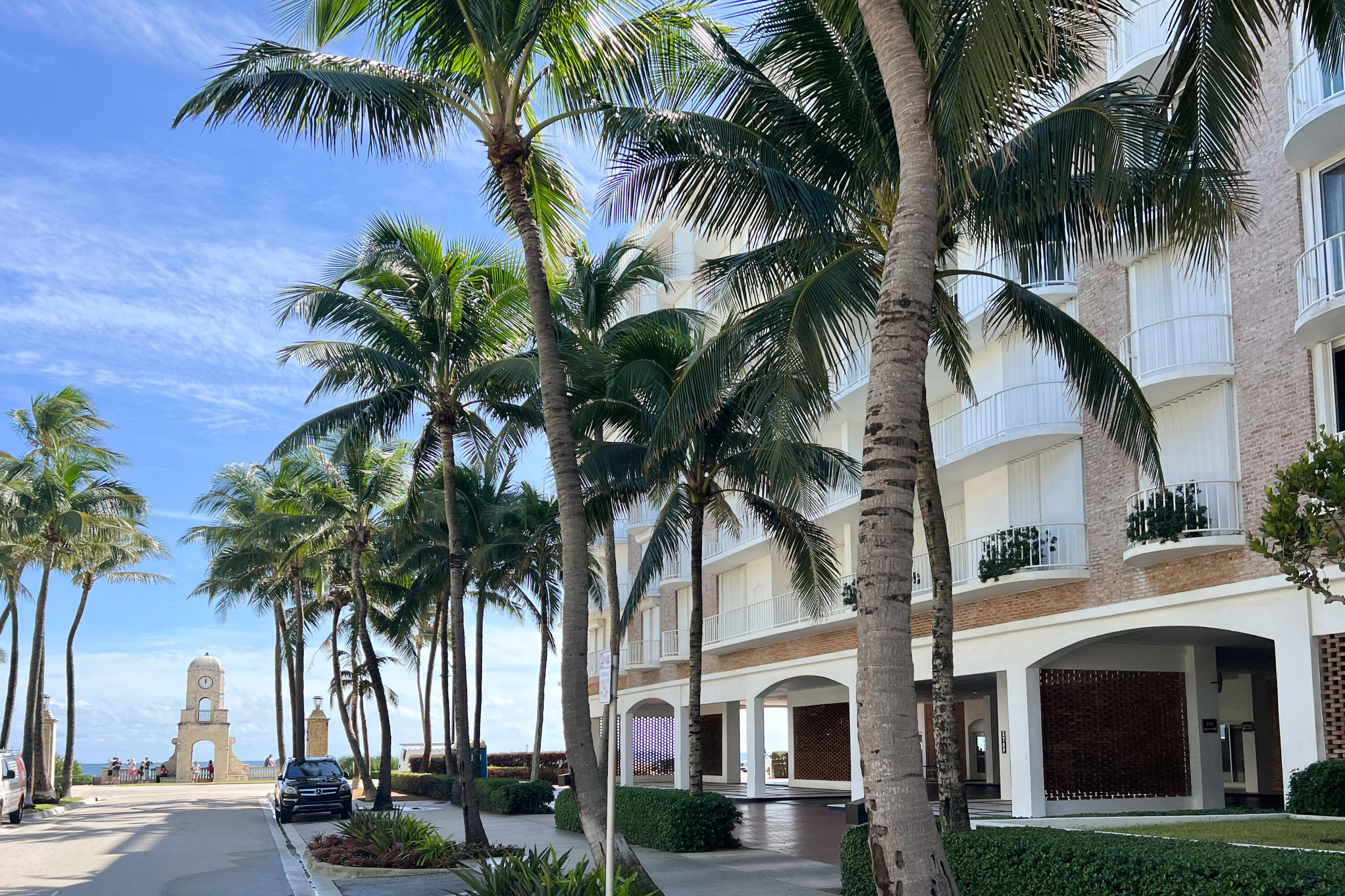 100 Worth Avenue 320