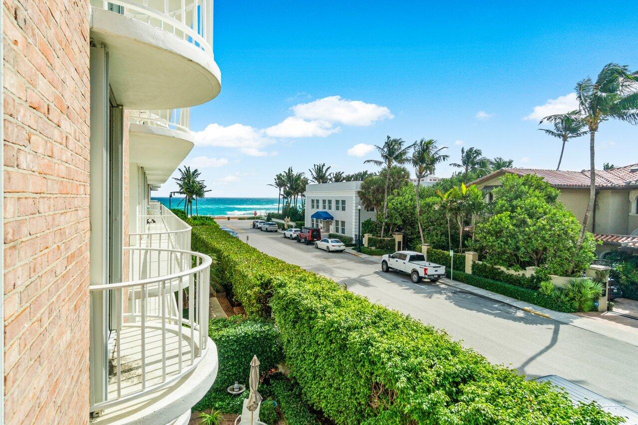 100 Worth Avenue 320