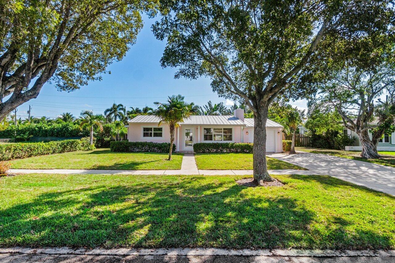 240 Forest Hill Boulevard