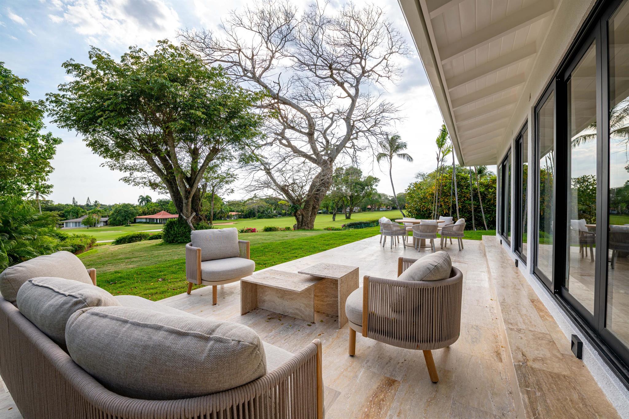 276 Golf Villa