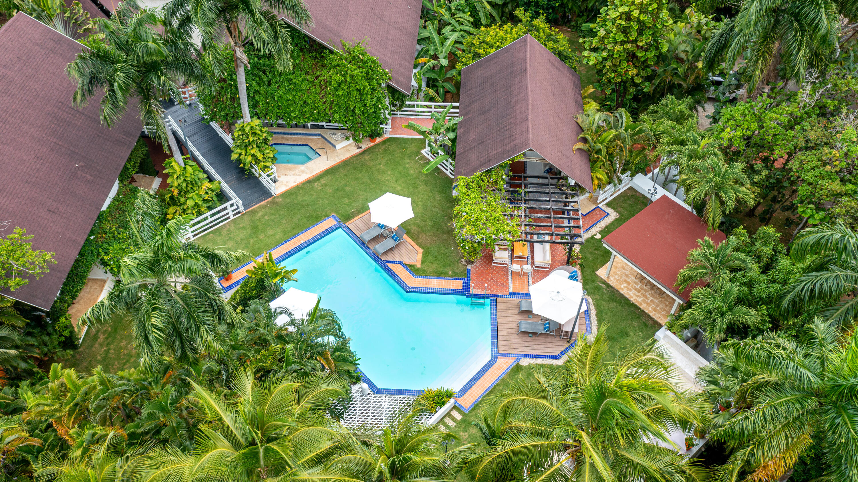 12 Bahia Minitas