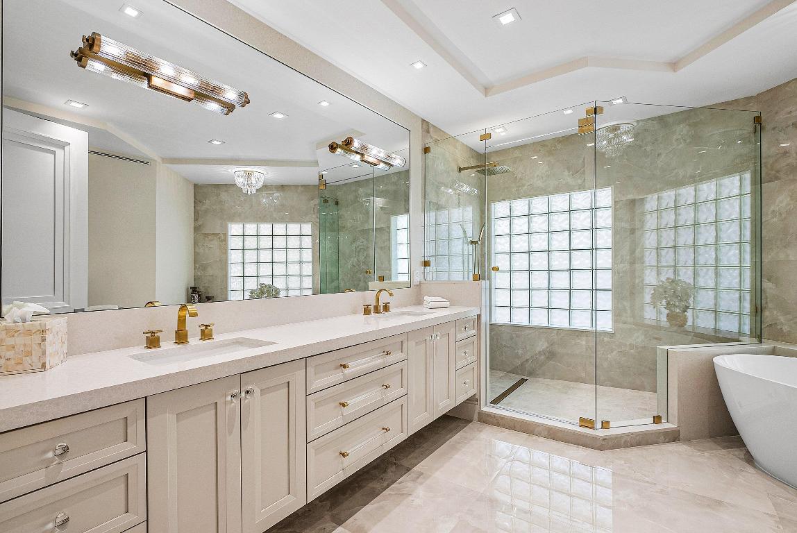 2000 S Ocean Boulevard 503s