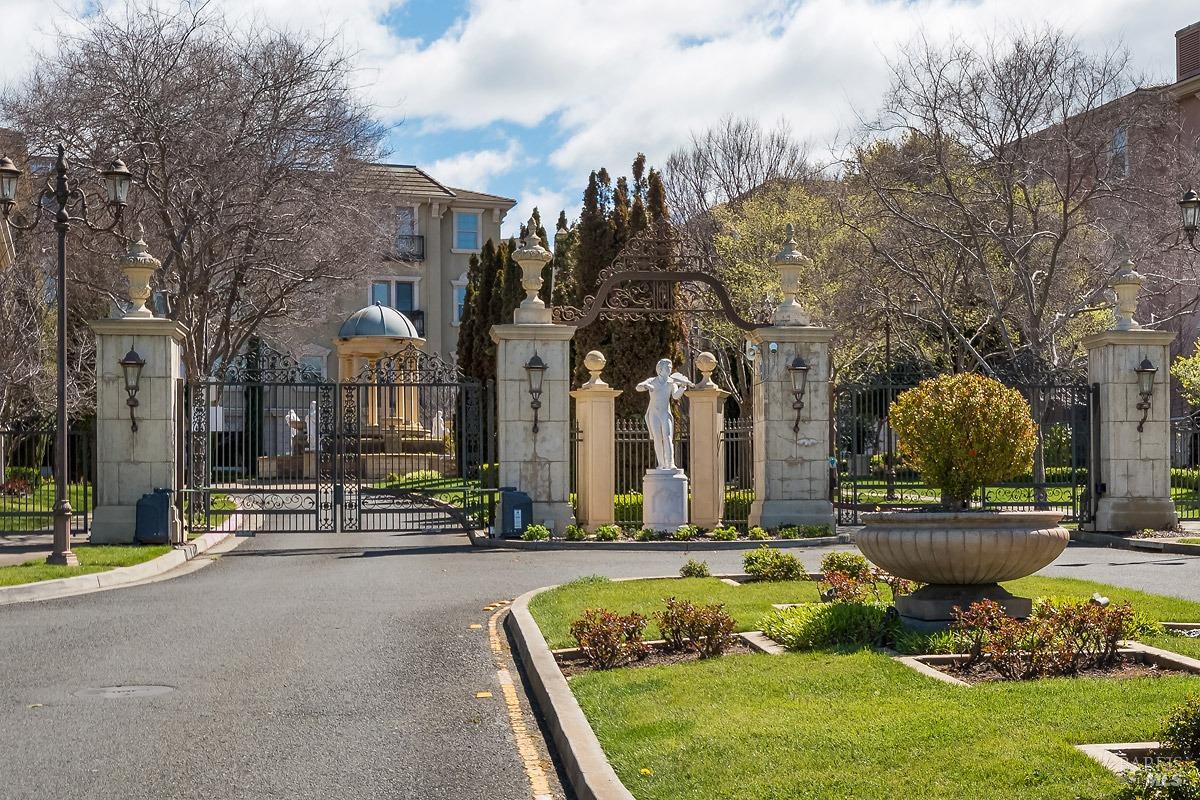 1141 Symphony Way #84