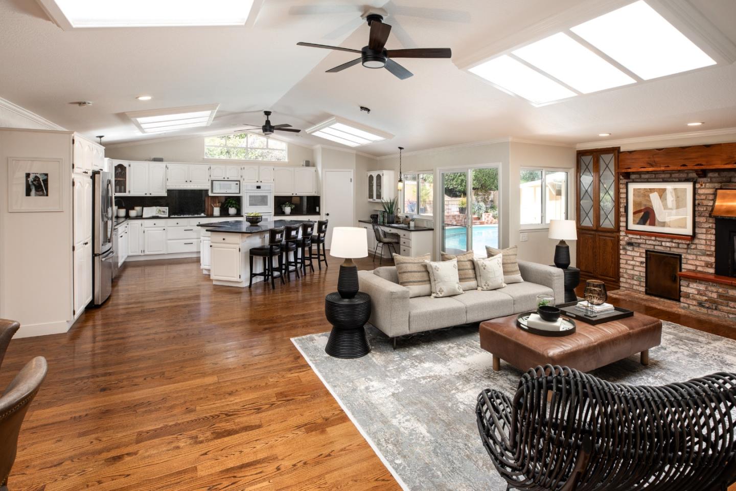 252 Raymundo Drive