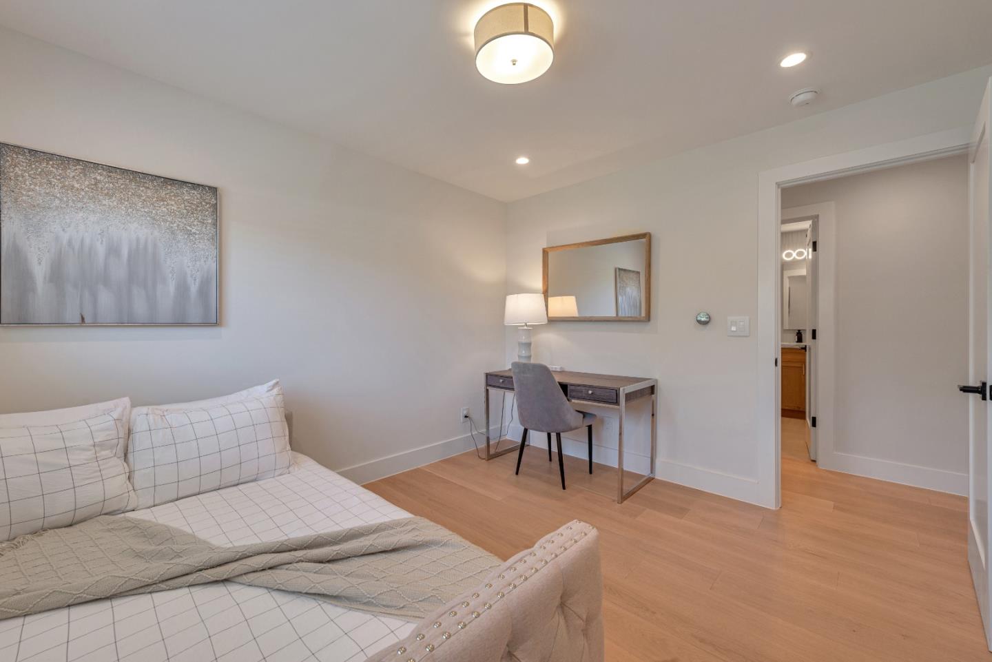 1781 Santa Cruz AVE