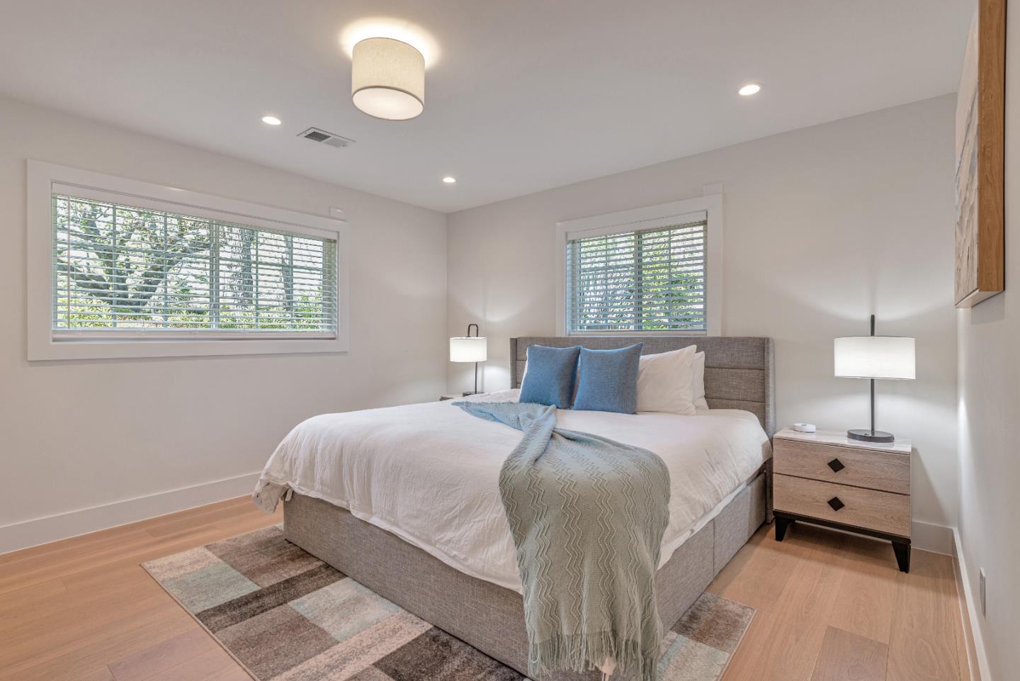 1781 Santa Cruz AVE