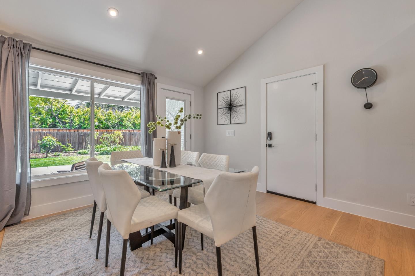 1781 Santa Cruz AVE