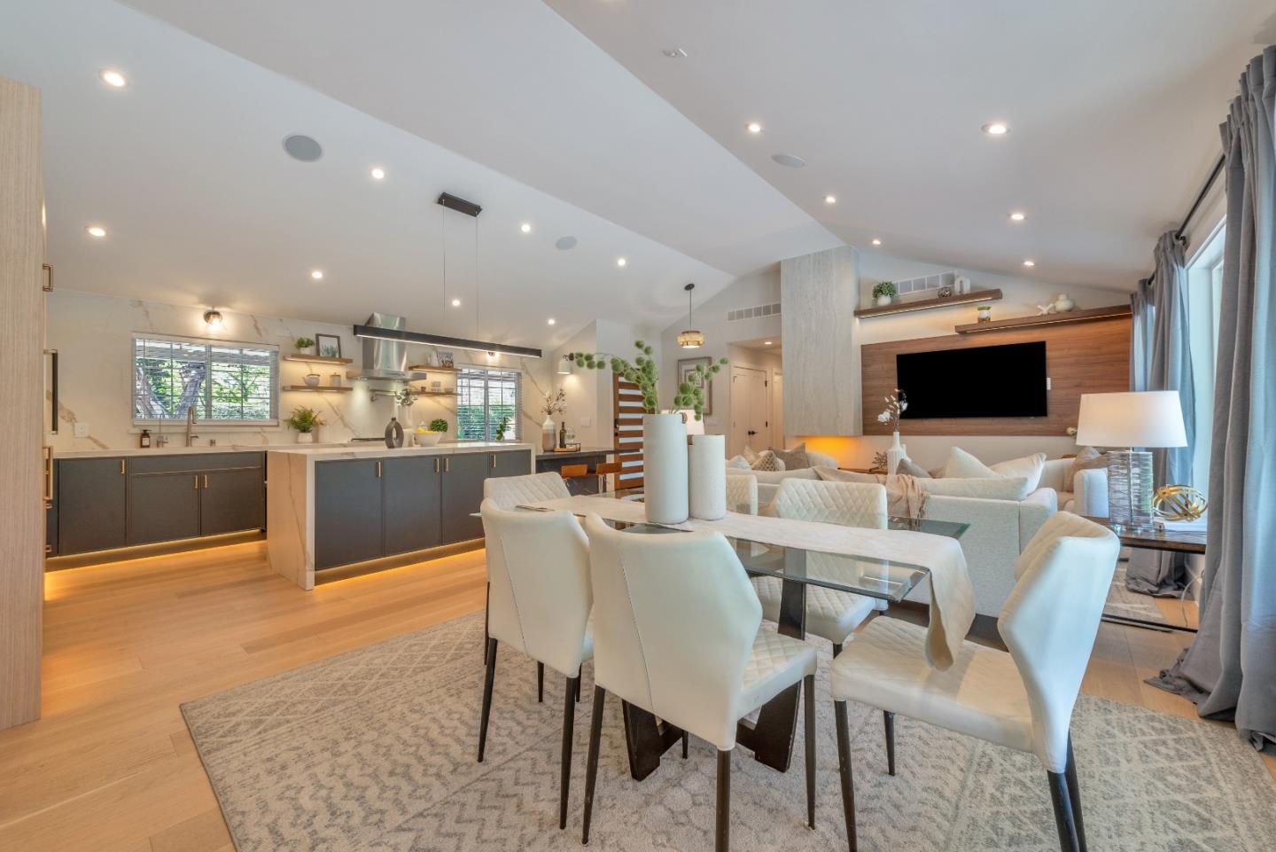 1781 Santa Cruz AVE