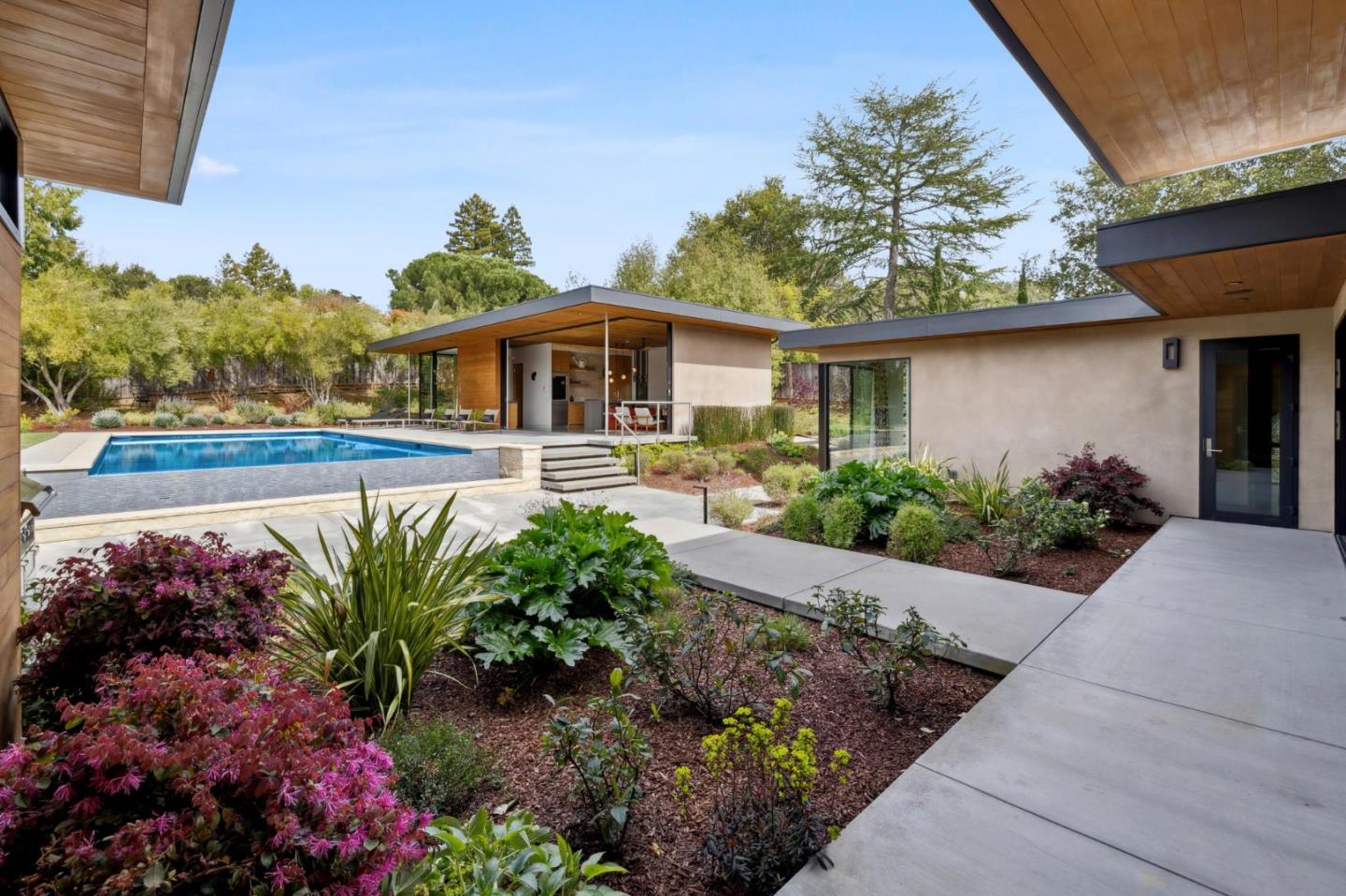 1491 Canada LN