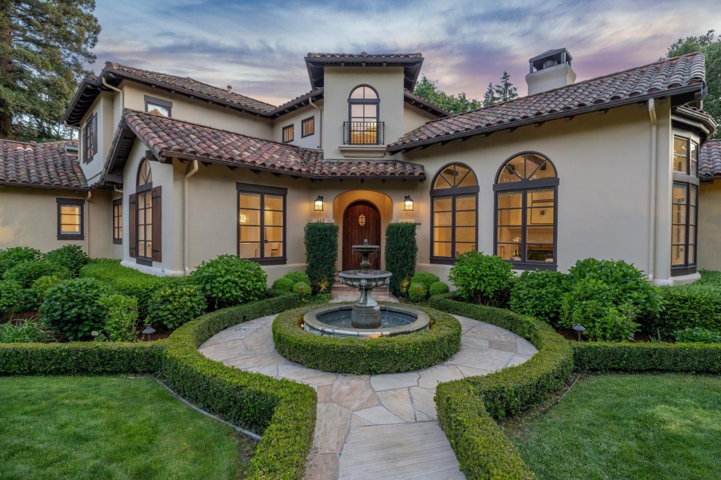 267 Greenoaks DR