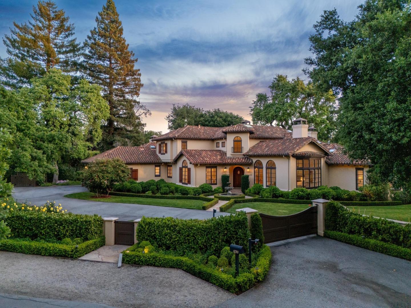 267 Greenoaks DR