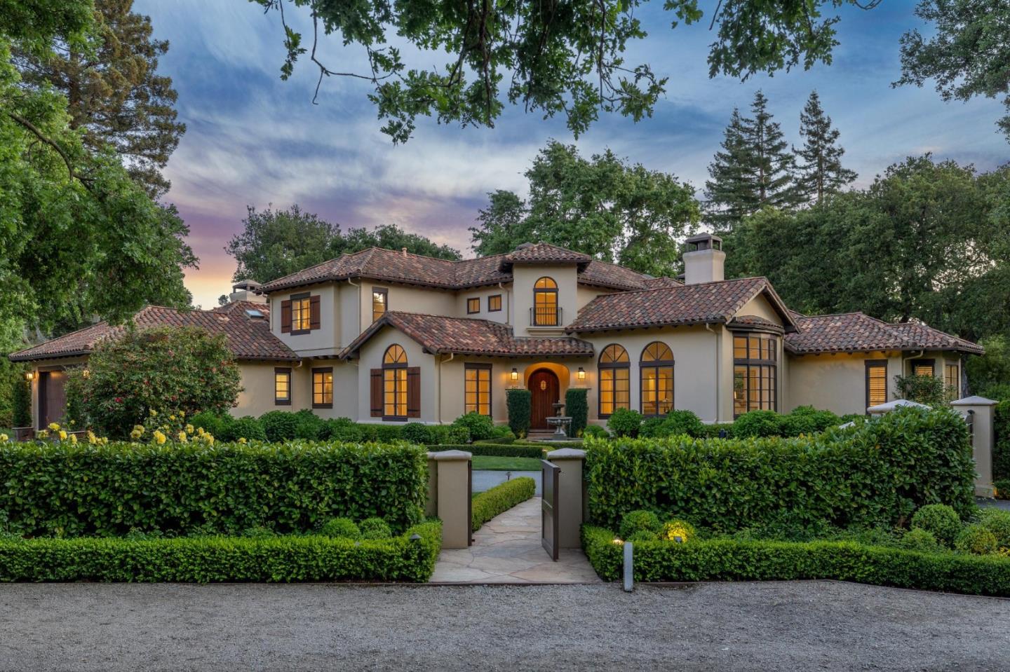 267 Greenoaks DR