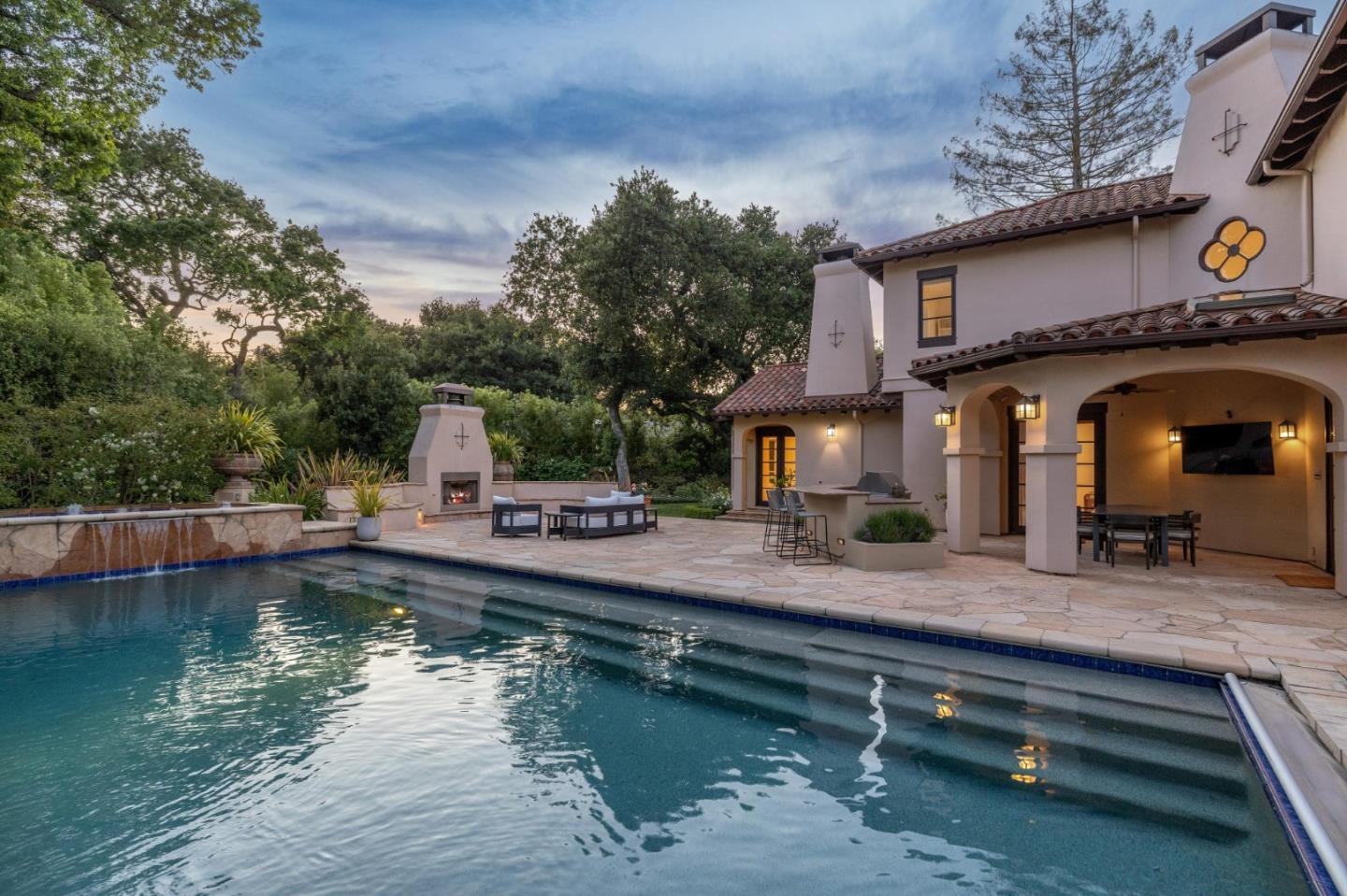 267 Greenoaks DR
