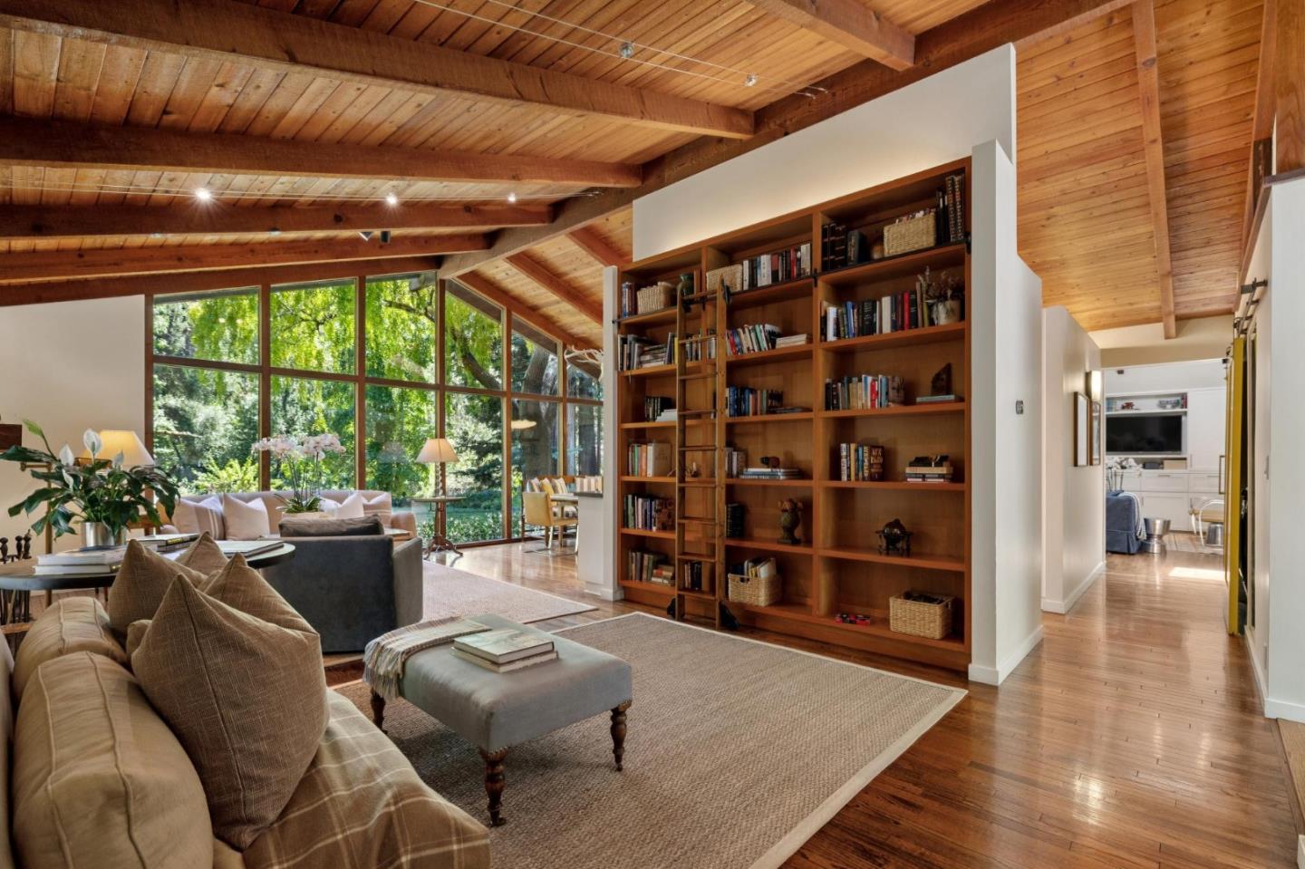 3323 Woodside Road