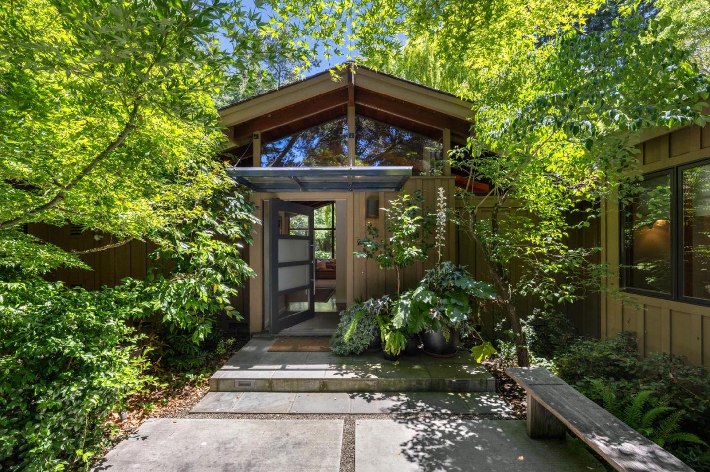 3323 Woodside Road