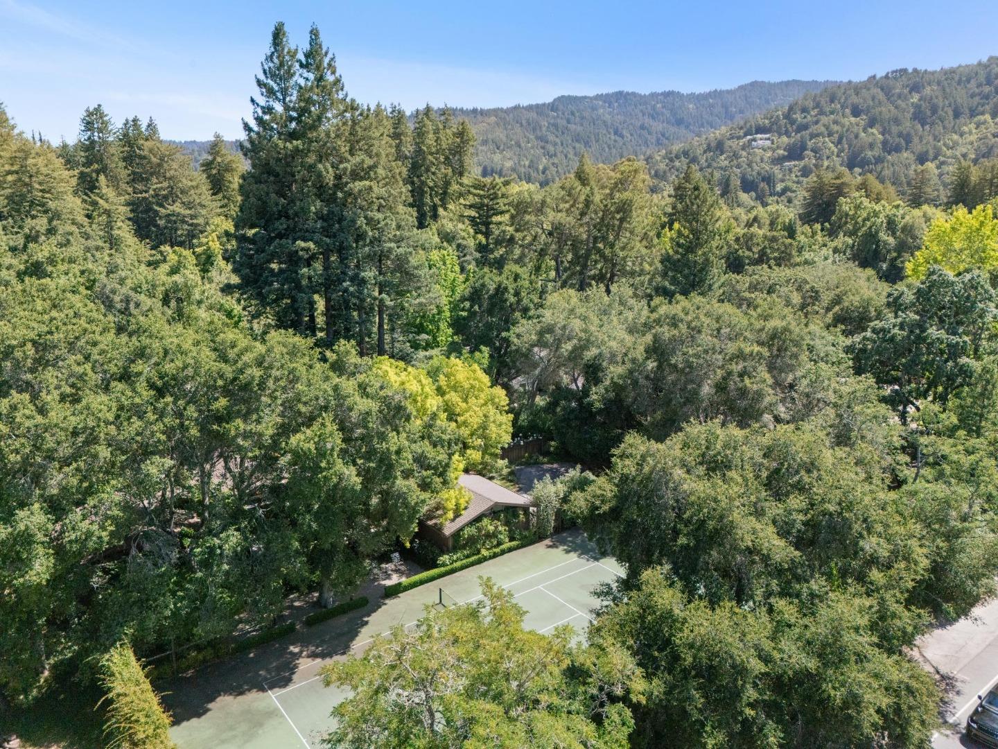 3323 Woodside Road