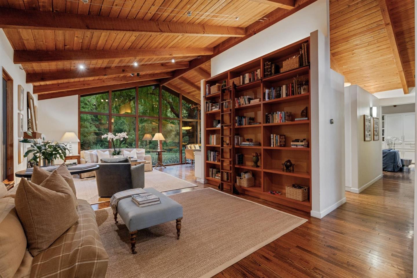 3323 Woodside Road