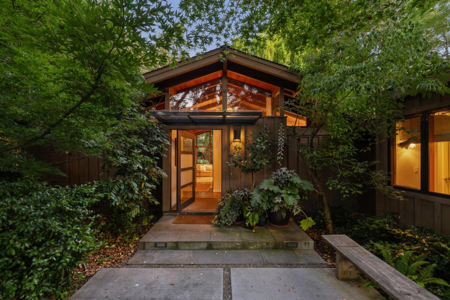 3323 Woodside Road