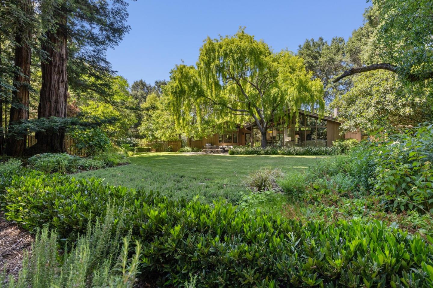 3323 Woodside Road