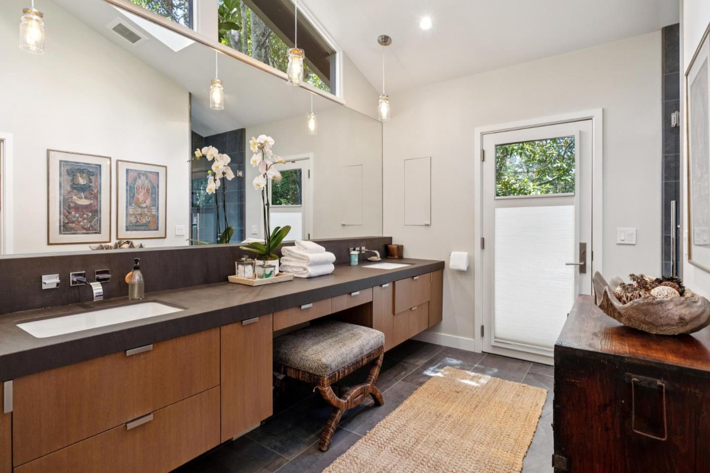 3323 Woodside Road