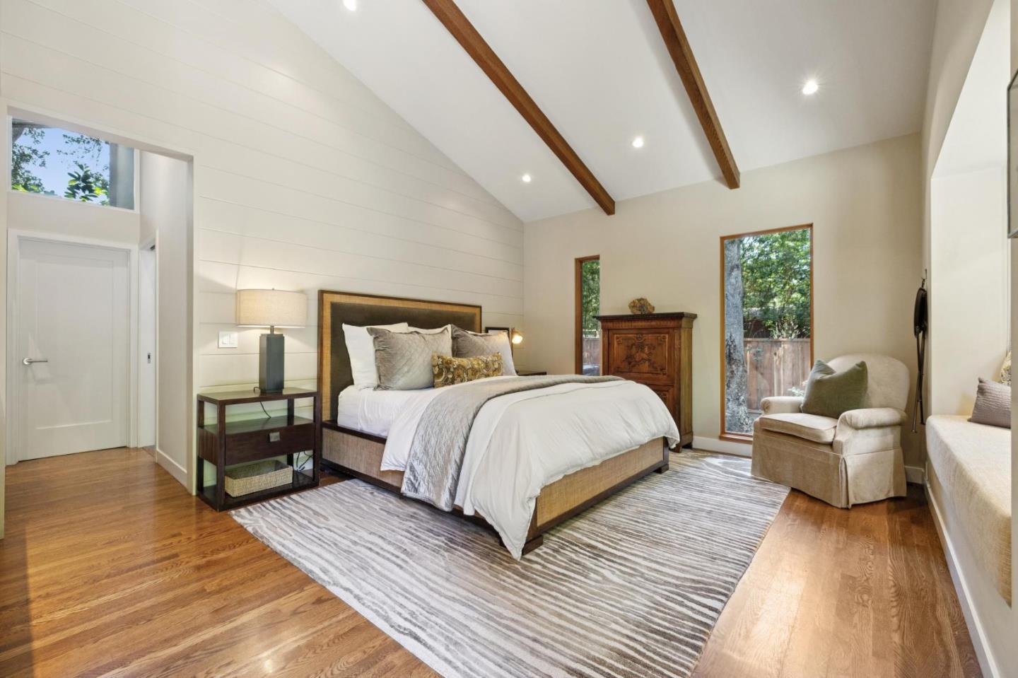 3323 Woodside Road