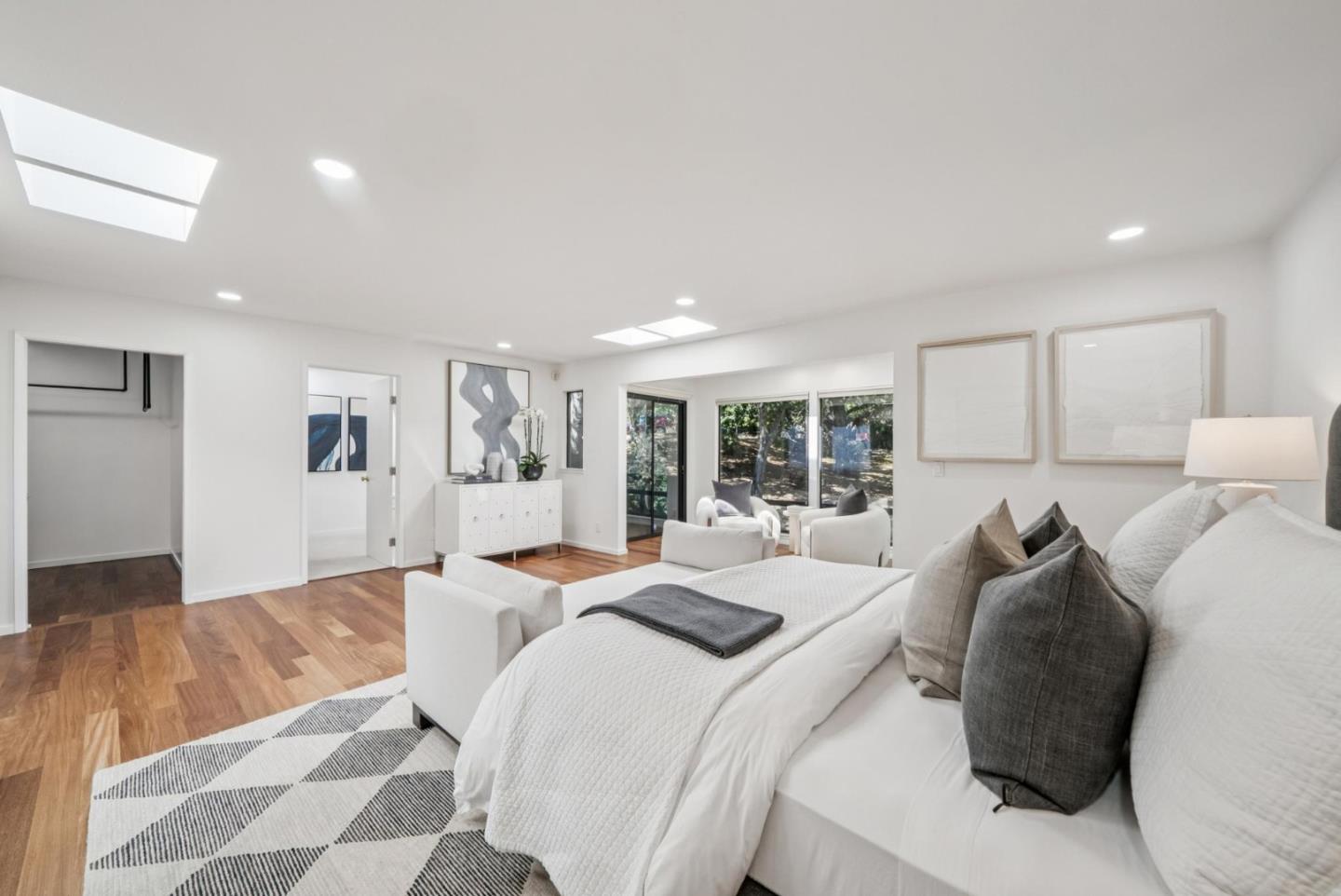 2 Thistle Street