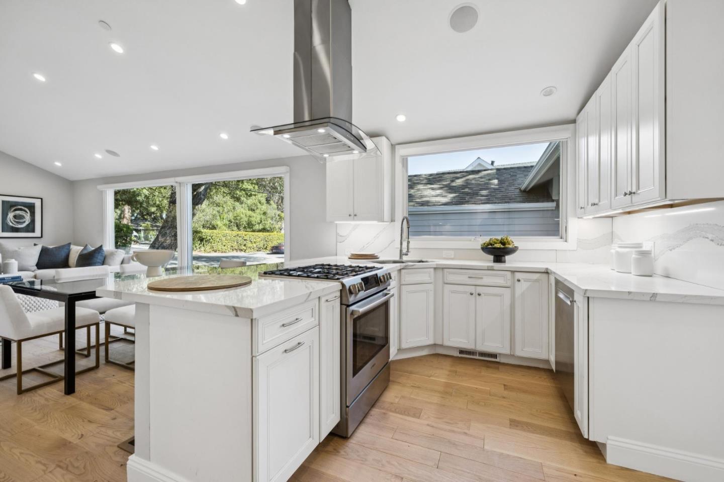 118 Hillside Drive