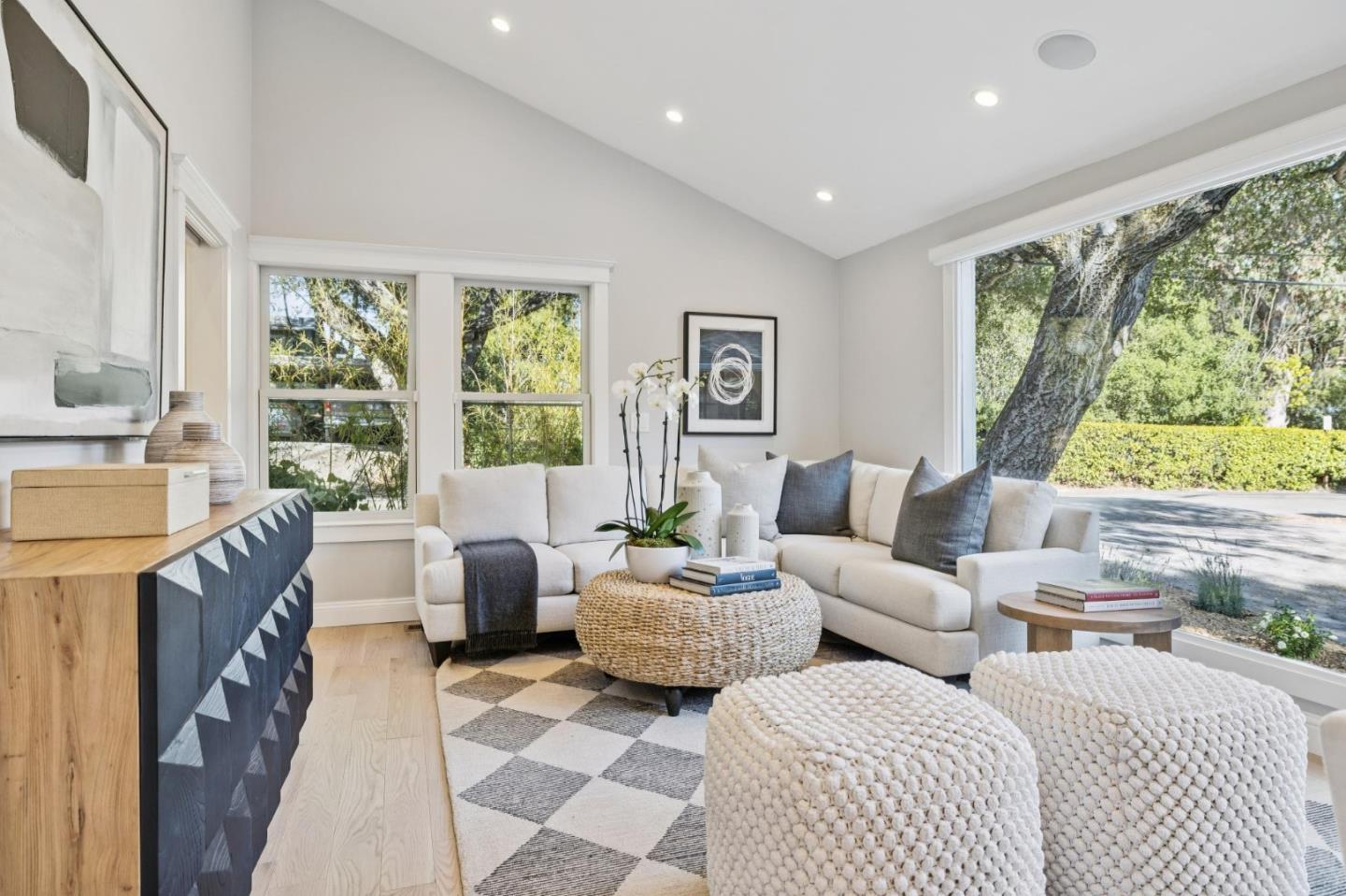 118 Hillside Drive
