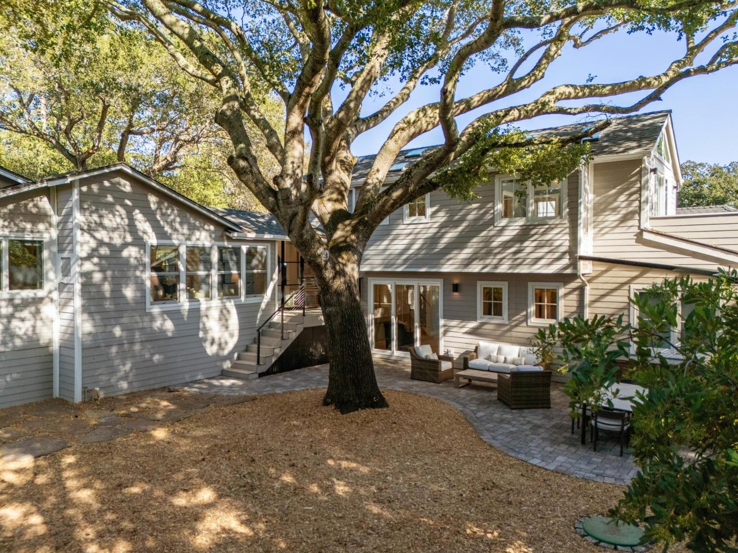 118 Hillside Drive
