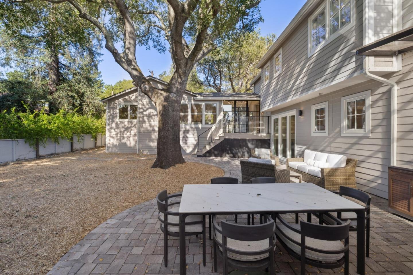 118 Hillside Drive