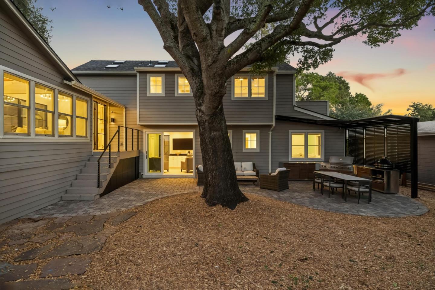 118 Hillside Drive