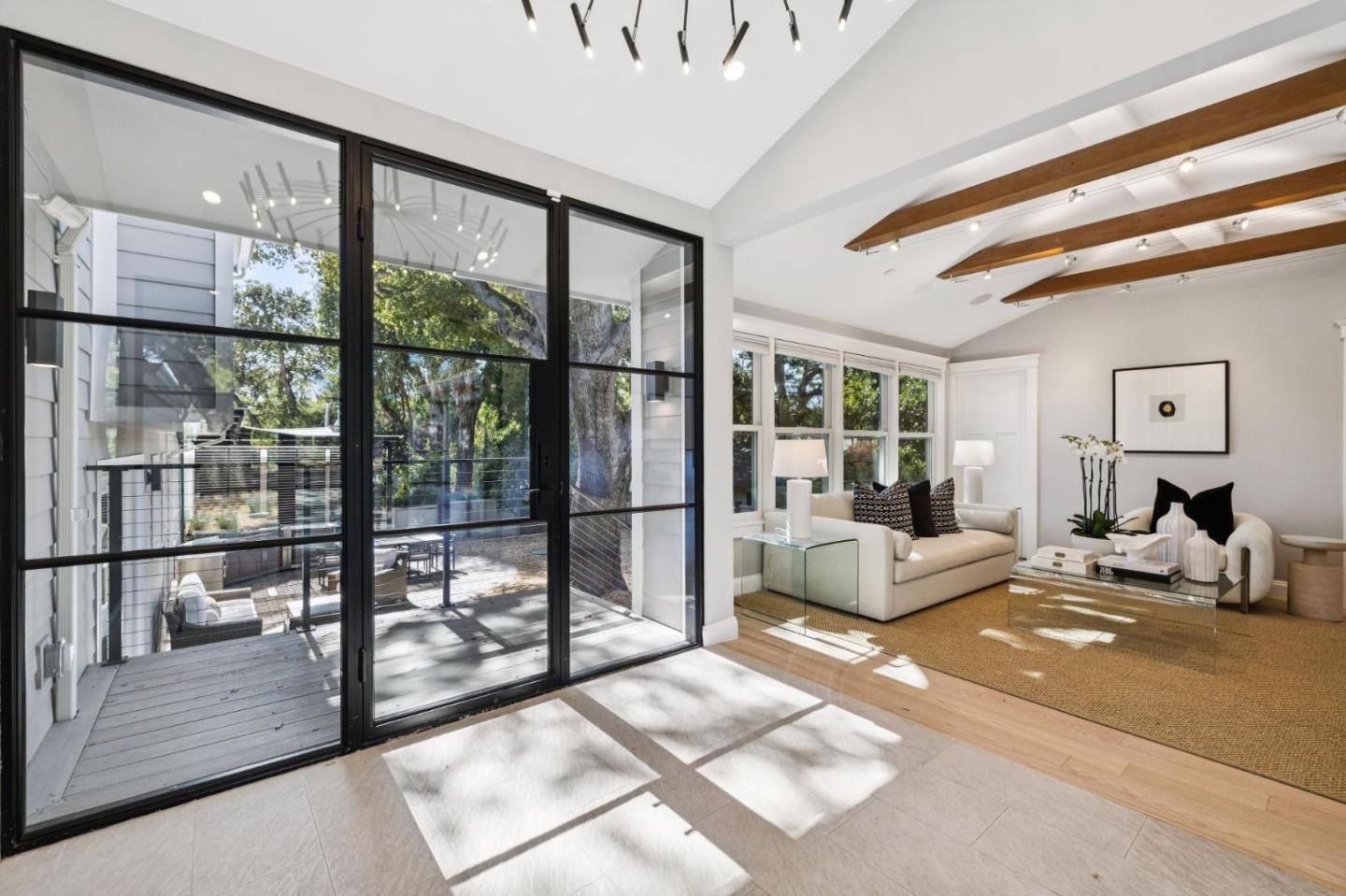 118 Hillside Drive